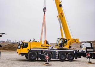 Grues tous-terrains Liebherr LTM 1090-4.2 