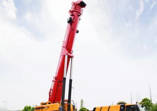 Grues tous-terrains Sany SAC6000