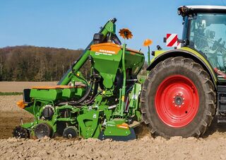Herses rotatives Amazone KE 3002-240