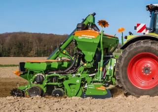 Herses rotatives Amazone KE 3002-240
