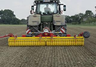 Herses rotatives Pöttinger Lion 403 C
