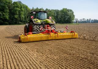 Herses rotatives Pöttinger Lion 6002 C