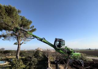 Manipulateurs de matériaux Sennebogen 718M E