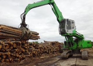 Manipulateurs de matériaux Sennebogen 821R E 