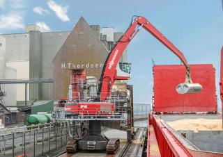 Manipulateurs de matériaux Sennebogen 840R E 