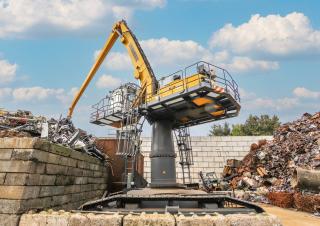 Manipulateurs de matériaux Liebherr ER 944 C High Rise Litronic