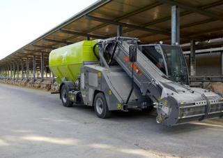 Technologie d'alimentation Mélangeurs alimentaire Auto-propulsé Storti Pointer EVO 200