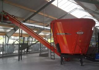 Technologie d'alimentation Mélangeurs alimentaire Kuhn Centramix 60.3 DL 
