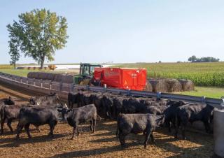 Technologie d'alimentation Mélangeurs alimentaire Kuhn RA 142