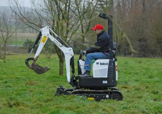 Mini Pelles Bobcat E08
