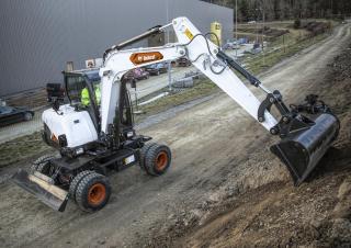 Excavatrice sur chenilles Bobcat E57W