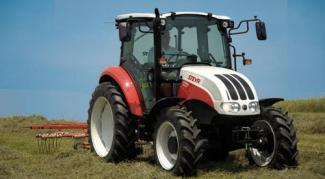 Véhicule Tracteurs municipaux Steyr 4055 Kompakt S Komfort