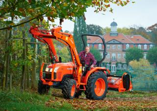Véhicule Tracteurs municipaux Kubota L1361 HDW