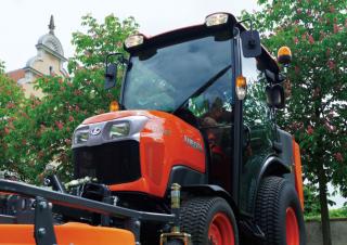 Véhicule Tracteurs municipaux Kubota ST401-C