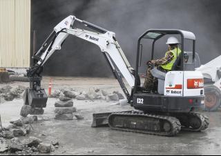 Mini Pelles Bobcat E32