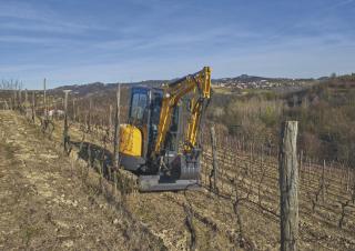 Mini Pelles New Holland E26C