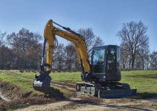 Excavatrice sur chenilles New Holland E60C