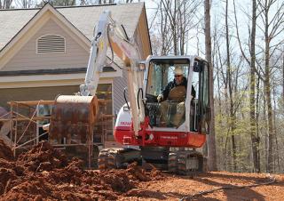 Mini Pelles Takeuchi TB 240