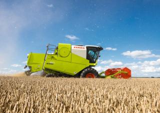 Moissonneuse-batteuses Claas Avero 160