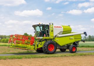 Moissonneuse-batteuses Claas Avero 240