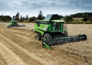 Moissonneuse-batteuses DEUTZ-FAHR C 9205 TS