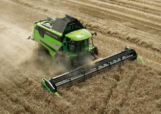 Moissonneuse-batteuses DEUTZ-FAHR C 9205 TS