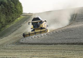 Moissonneuse-batteuses New Holland CX5.90 Laterale