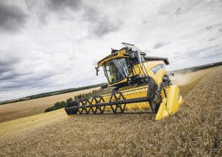 Moissonneuse-batteuses New Holland CX6.90