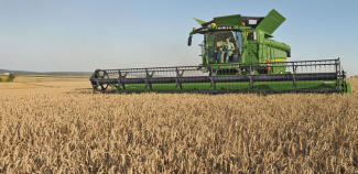 Moissonneuse-batteuses John Deere S 690 i HM