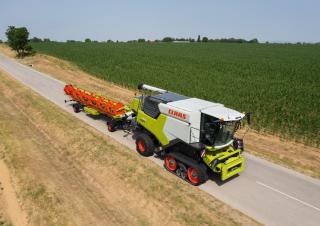 Moissonneuse-batteuses Claas Trion 750 Terra Trac   