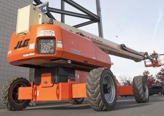 Nacelles télescopiques Nacelles télescopiques sur roues JLG 1500SJ