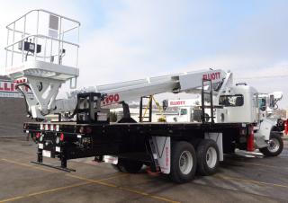 Nacelles télescopiques Nacelles télescopiques sur camion Elliott Equipment H90F HiReach