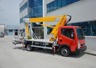 Nacelles télescopiques Nacelles télescopiques sur camion Multitel MJ 201 S
