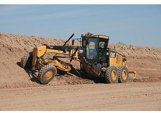 Niveleuses Caterpillar 120M