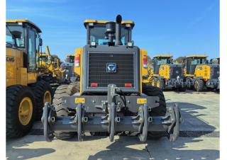 Niveleuses XCMG GR180 