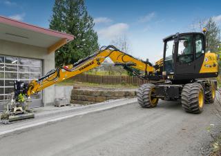 Excavatrice sur pneus Yanmar B 110 PB