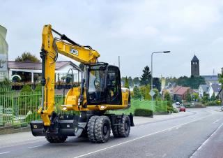 Excavatrice sur pneus JCB JS145W