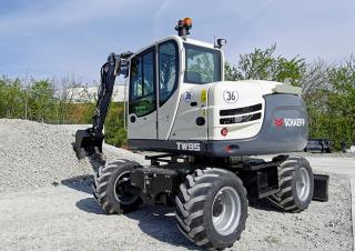 Excavatrice sur pneus Schaeff TW 95