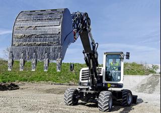 Excavatrice sur pneus Schaeff TW 95