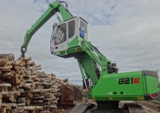 Manipulateurs de matériaux Sennebogen 821R E