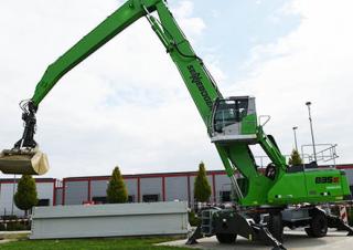 Manipulateurs de matériaux Sennebogen 835R E 