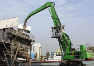 Manipulateurs de matériaux Sennebogen 835R E 