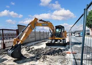 Excavatrice sur chenilles Case CX145C 