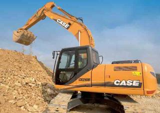 Excavatrice sur chenilles Case CX 210 B LC