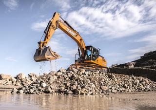 Excavatrice sur chenilles Case CX370D