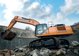 Excavatrice sur chenilles Case CX490D