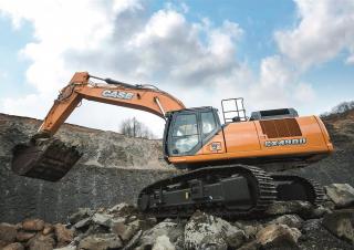 Excavatrice sur chenilles Case CX490D 