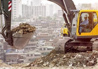 Excavatrice sur chenilles Volvo EC210B