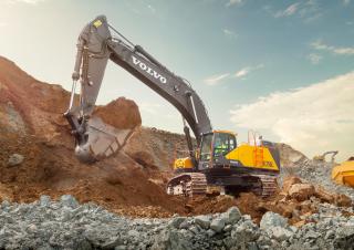 Excavatrice sur chenilles Volvo EC750E