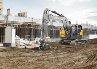 Excavatrice sur chenilles Volvo ECR235EL